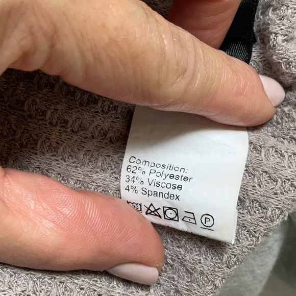 Dazy waffle knit buttoned cardigan🦜 - Picture 4 of 4